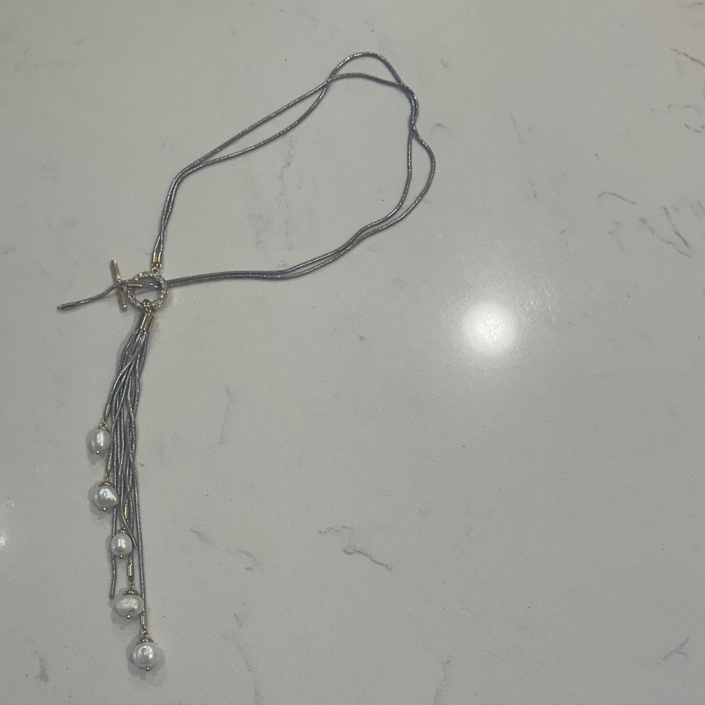 Elegant Silver and Pearl Necklace
